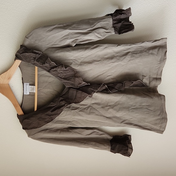 Soft Surroundings Tops - Soft Surroundings Taupe and Brown Ruffle Top